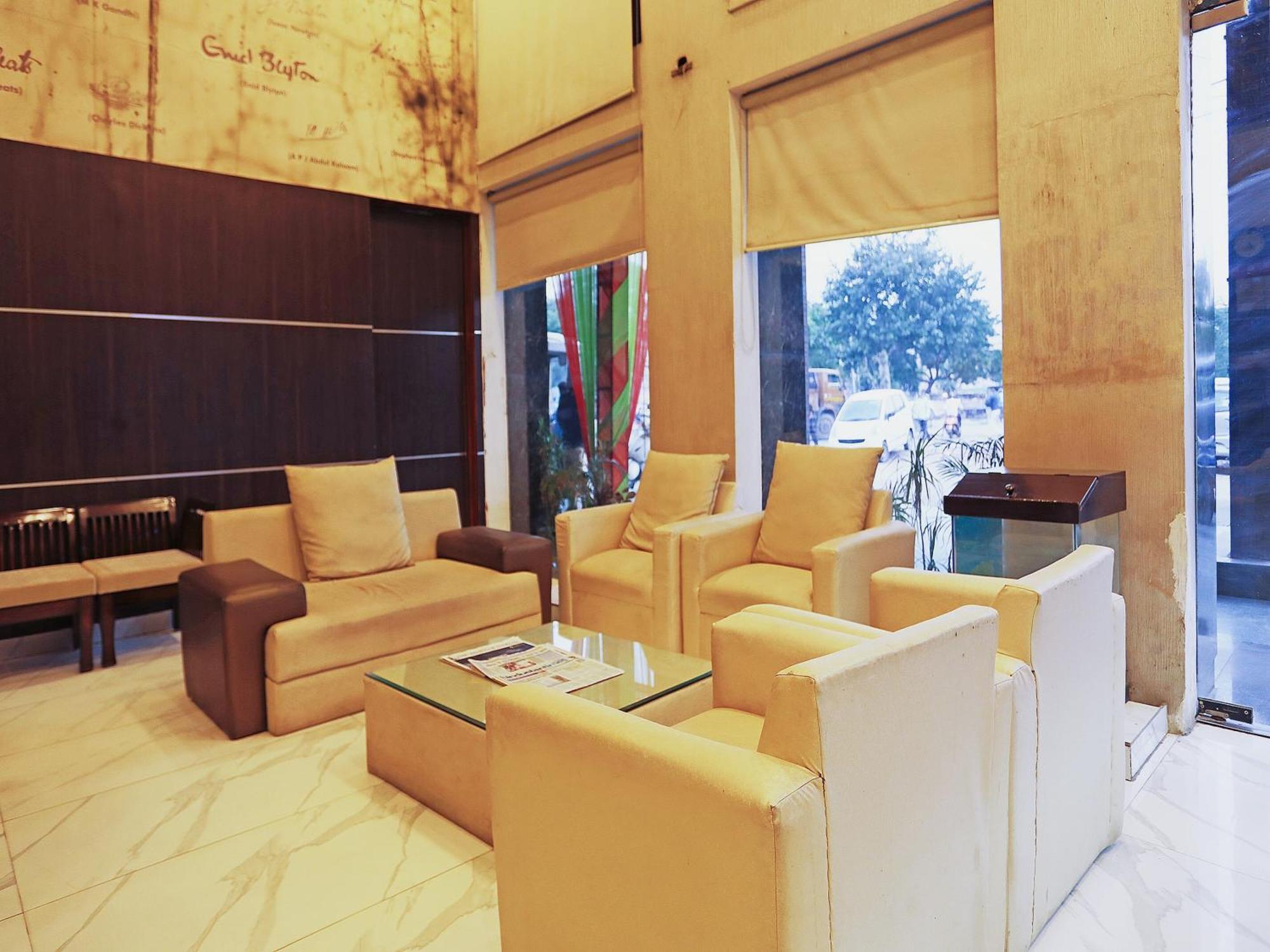 Fabhotel Ronald Inn Faridabad Exterior photo